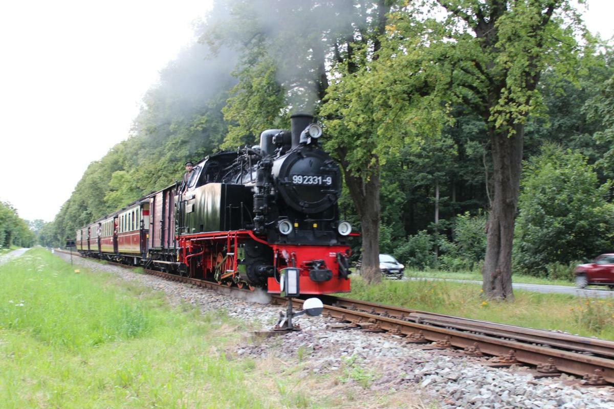 Nostalgischer Kaiserbahnhof Bad Doberan Exterior foto